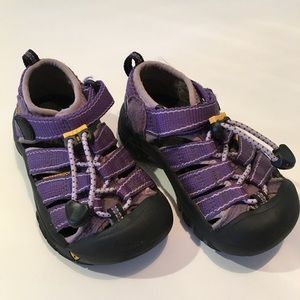 Purple Keen kids sandals.  VGUC!